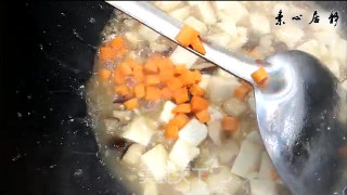 三鲜炖豆腐视觉与味觉的双重满足！【素心居静庄青山】的做法步骤：13