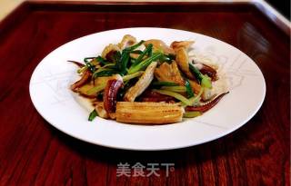 蚝油香葱爆鱿鱼的做法步骤：7