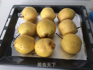 蜜汁烤梨的做法步骤：2