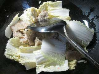 娃娃菜烧烤麸的做法步骤：5