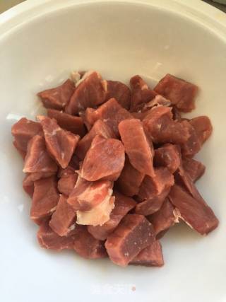 家常炖牛肉的做法步骤：2