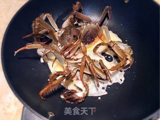 家烧大闸蟹的做法步骤：5