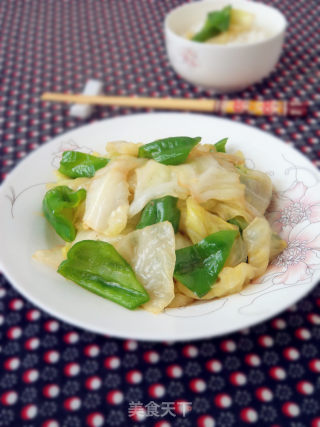 圆白菜炒青椒的做法步骤：9