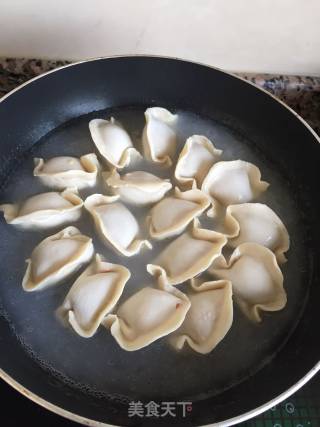 雪花煎饺的做法步骤：5