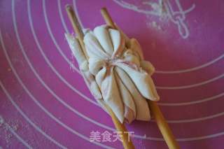 彩色花卷的做法步骤：7
