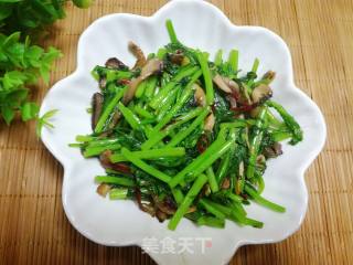 香菇茼蒿的做法步骤：12