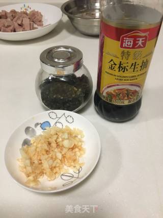 甜椒鱿鱼烩的做法步骤：2