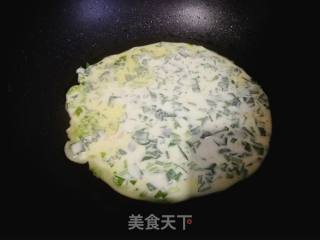 菠菜鸡蛋煎饼的做法步骤：5