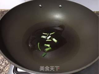 青椒炒猪血的做法步骤：3