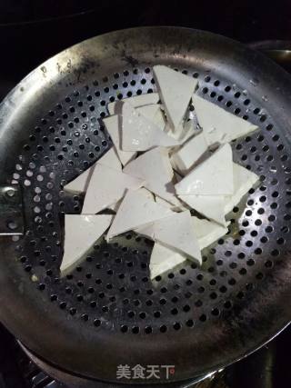 铁铲小葱豆腐的做法步骤：5