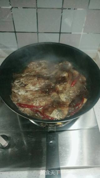 红烧鲳鱼的做法步骤：6
