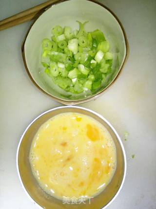 鸡蛋酱的做法步骤：1