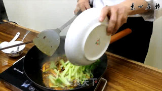 这是一盘不甘心做卤味的香干-庄青山的做法步骤：8