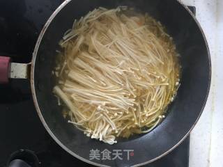 素清的刺激～酸汤金针菇的做法步骤：6