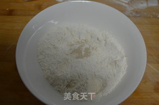 葱花五香锅盔的做法步骤：1