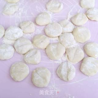 荸荠圆白菜馅儿饺子的做法步骤：13