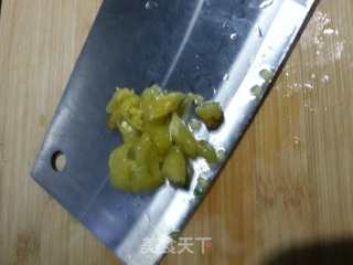 泡椒牛肉面的做法步骤：2