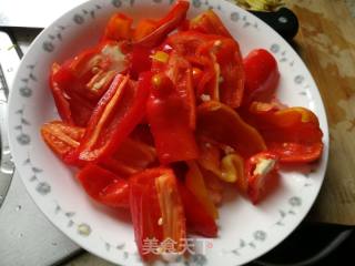 豆豉蒸红椒的做法步骤：2