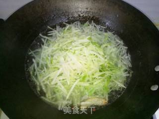 萝卜丝虾仁汤的做法步骤：3