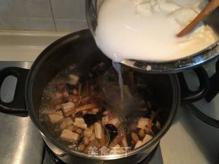 什锦肉丁咸汤的做法步骤：15