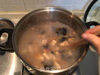 什锦肉丁咸汤的做法步骤：18