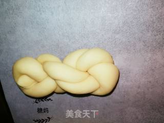 鲜奶蜂蜜麻花的做法步骤：6