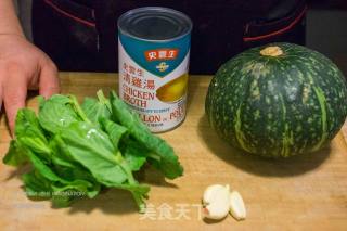 南瓜汁扒豆苗的做法步骤：1