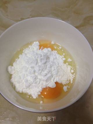酥炸香蕉丸的做法步骤：4