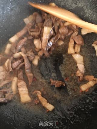 猪肉炒海带的做法步骤：8