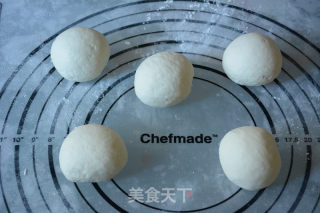 圣诞香肠雪人包的做法步骤：6