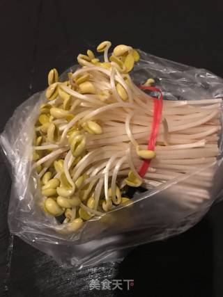 筒子骨豆芽萝卜汤的做法步骤：6