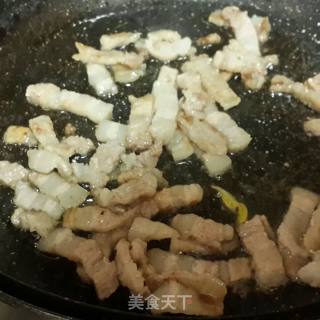 韭菜炒黄豆芽的做法步骤：2
