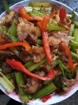 芹菜炒肉片的做法步骤：9