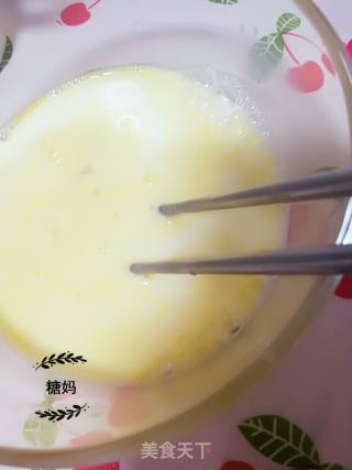 网红鸡蛋网饼的做法步骤：1