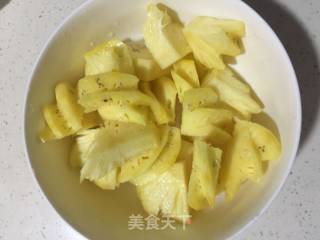 菠萝干的做法步骤：2