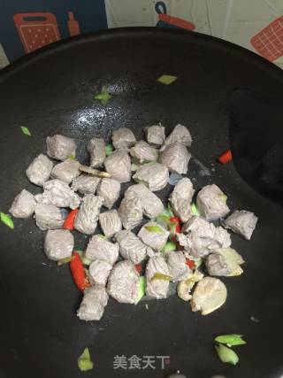 红烧牛肉面的做法步骤：3
