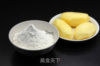 无油粉炒土豆丝的做法步骤：1