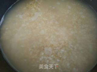 糙米腊味焖饭的做法步骤：7