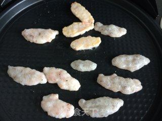 鲜香煎虾饼的做法步骤：5