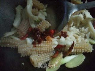 辣烩牛百页鱿鱼花的做法步骤：5
