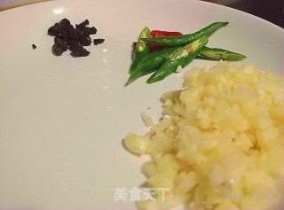 避风塘茄子的做法步骤：4