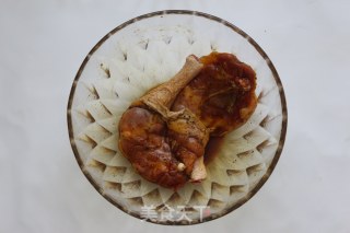 蜜汁烤鸡腿#烤箱美食#的做法步骤：4
