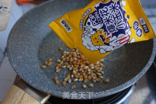 自制爆米花的做法步骤：2