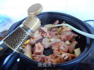 砂锅版地锅鸡的做法步骤：7