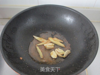 红烧带鱼的做法步骤：8