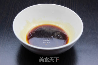 蜜汁烤五花肉的做法步骤：2