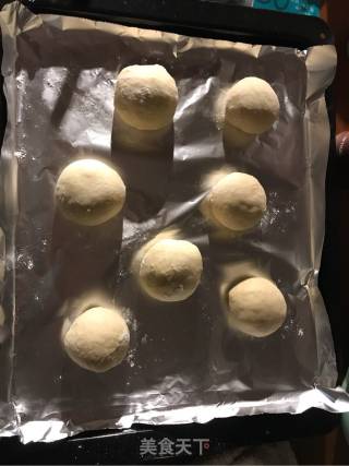 【烤箱美食】零基础小面包的做法步骤：6