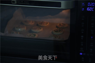 葱油培根饼的做法步骤：9