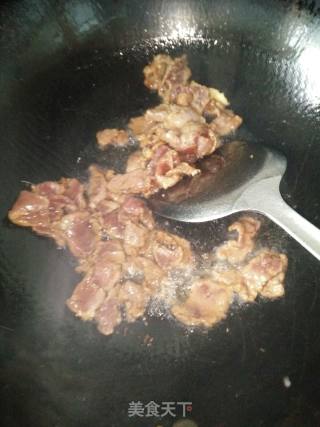 小炒羊肉的做法步骤：4