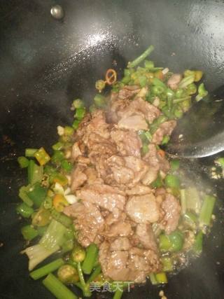 小炒羊肉的做法步骤：6
